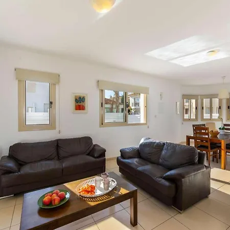 Amber Palm Villa Protaras